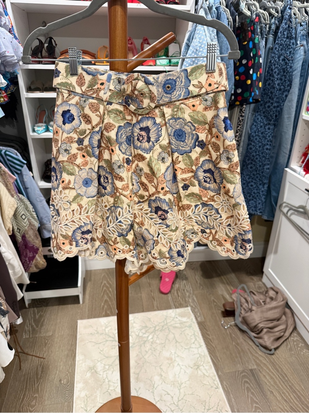 Zimmermann Junie Embroided shorts - Picture 6 of 7